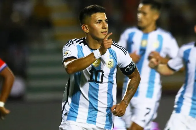 Almada capitaneó a la Selección Argentina en el Preolímpico de Venezuela.