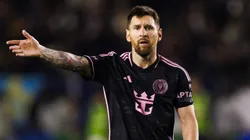 Se supo: la onerosa multa que tendrán los hinchas que invadan el campo para tocar a Messi