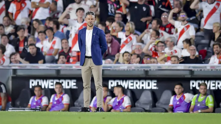 Martín Demichelis en el partido ante Independiente Rivadavia.