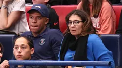 Mbappé con su madre.