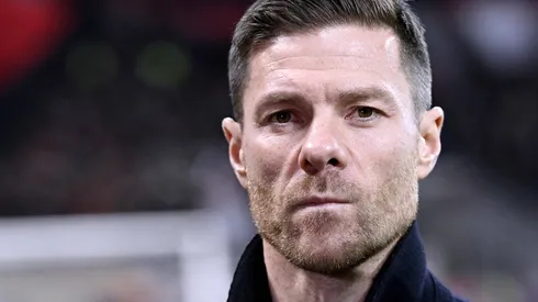 Las palabras de esta eminencia del banquillo de los Reds podrían calar profundo en Xabi Alonso.