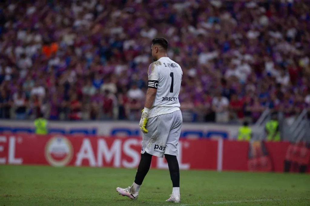 Sergio Romero viene de sufrir cuatro goles en Brasil.