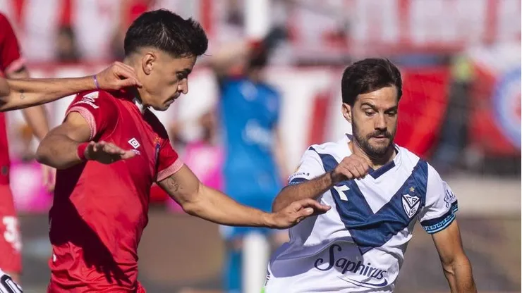 Vélez y Argentinos se enfrentan en San Nicolás