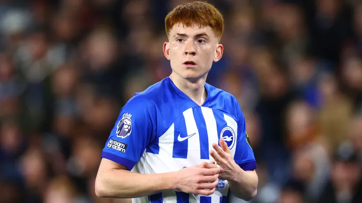 Valentín Barco, lateral izquierdo de Brighton.