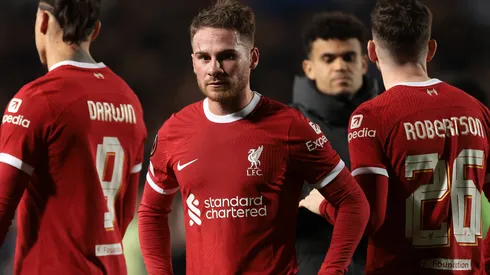 Liverpool se pinchó en la recta final pero aún tiene chances de campeonar