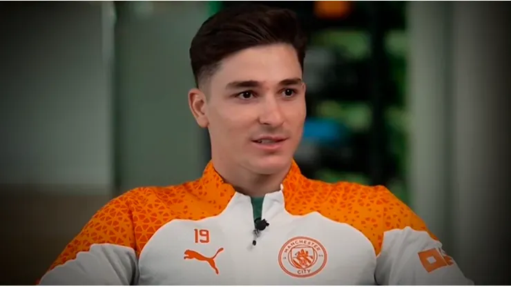 La primera entrevista de Julián Álvarez en inglés.