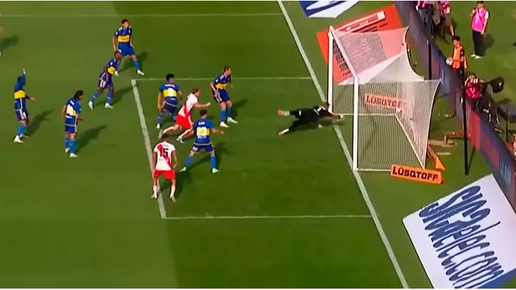 Un físico cuántico resolvió el misterio del gol anulado a River contra Boca