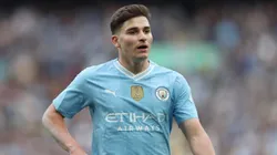 Hinchas del Manchester City reclamaron por más minutos para Julián Álvarez.