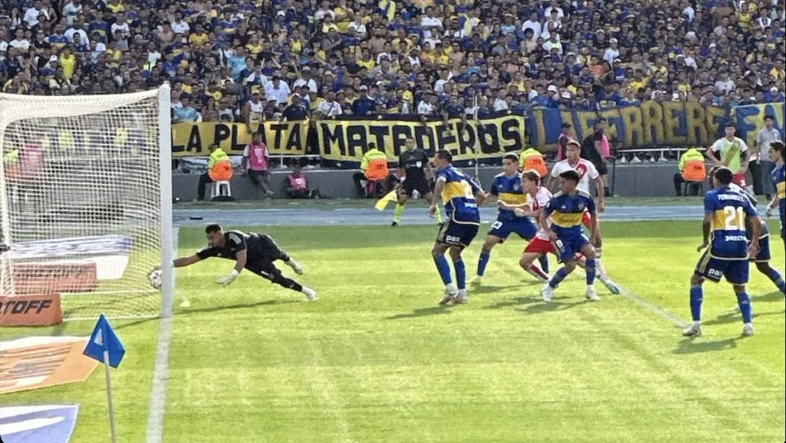 La imagen viral. (Foto: @CaffaroA)