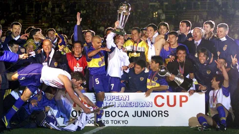Boca festeja la Intercontinental 2000.