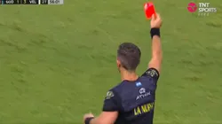 Zunino expulsó a Petroli.