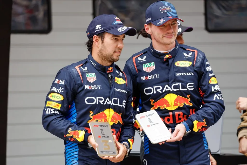 Verstappen y Pérez esperan lograr un nuevo 1-2 en el podio para Red Bull.