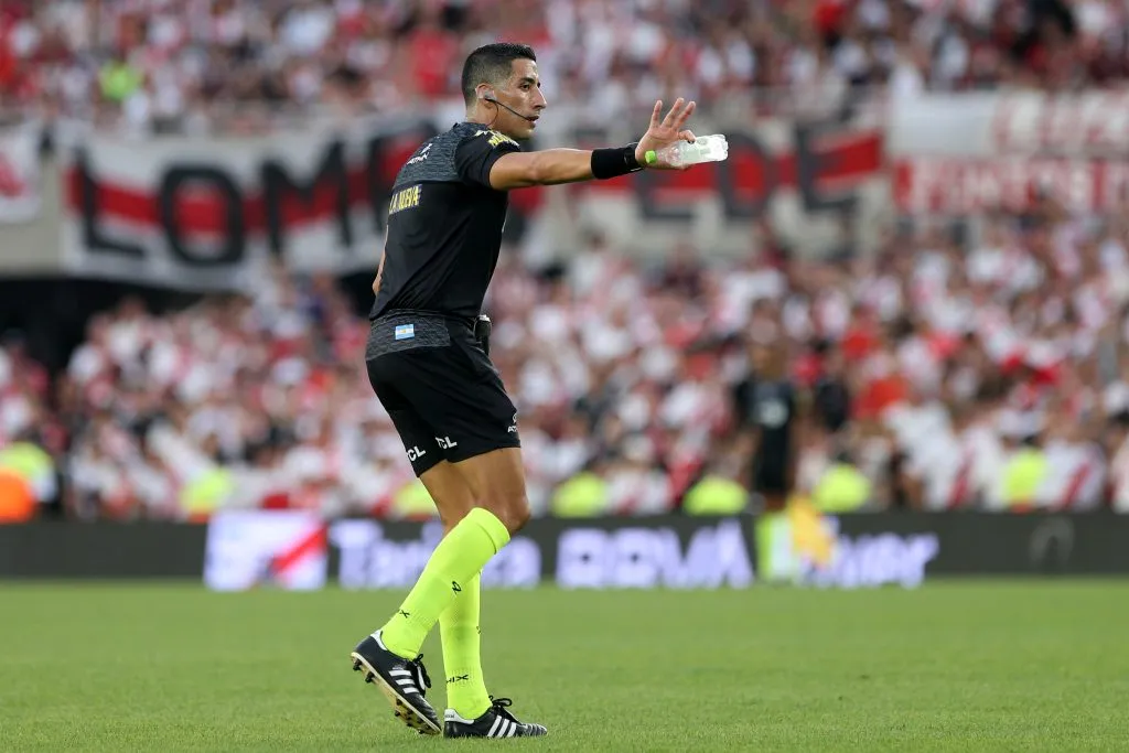 Falcón Pérez dirigirá su segundo Superclásico consecutivo.