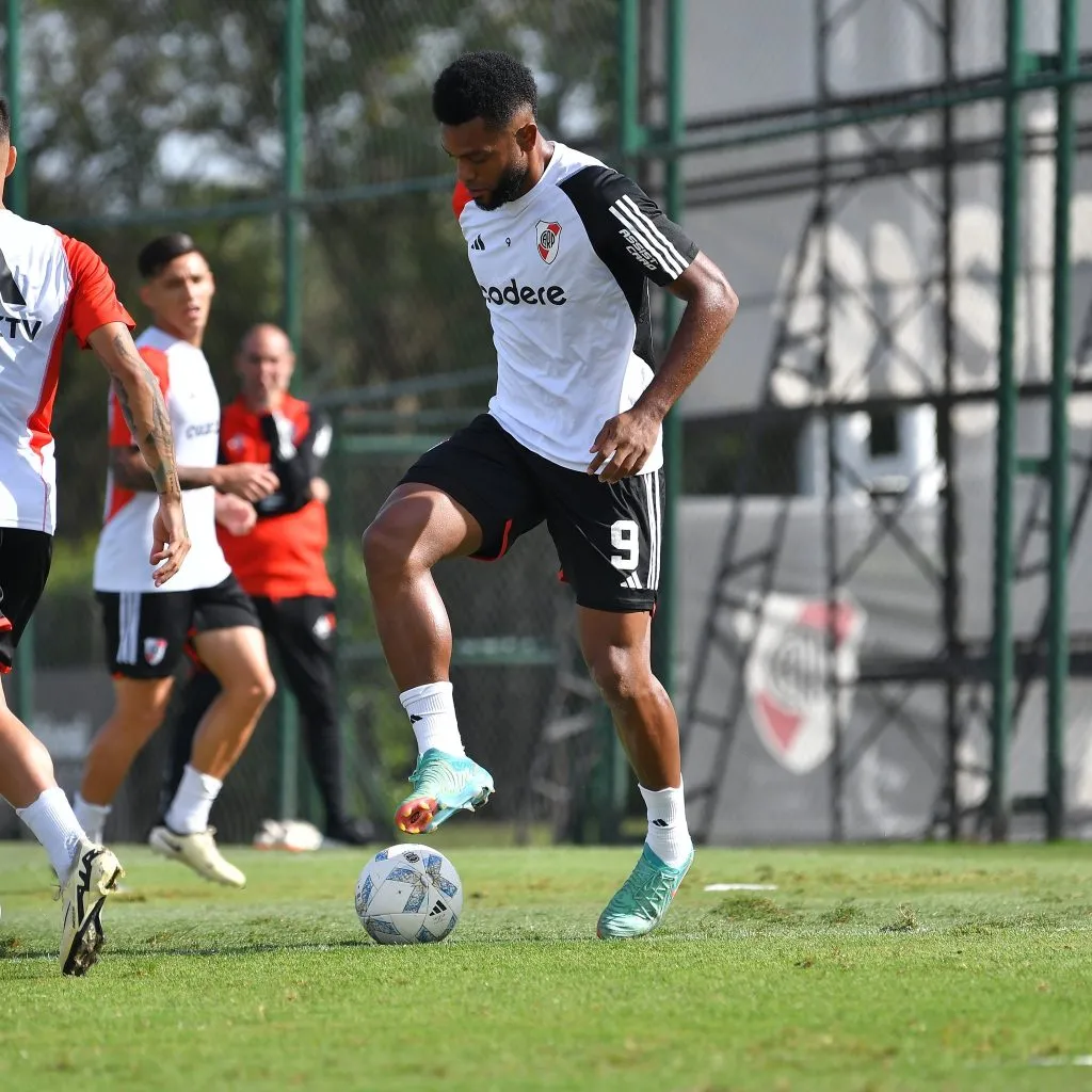 Demichelis esperará por Borja hasta el domingo.