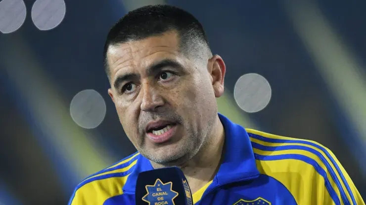 Riquelme pidió que los Superclásicos se jueguen con las dos hinchadas. (Foto: IMAGO/Photogamma).