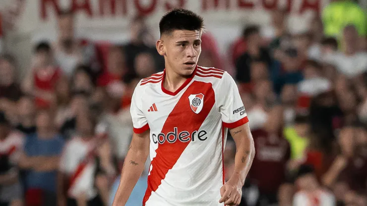 Claudio Echeverri, figura de River, que pertenece a Manchester City.
