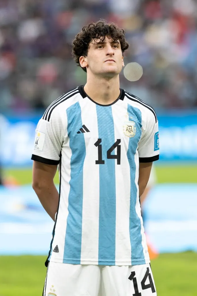 Mateo Tanlongo deberá pagarle un millón de dólares al Racing de Santander. (Foto: IMAGO / Gaspafotos).