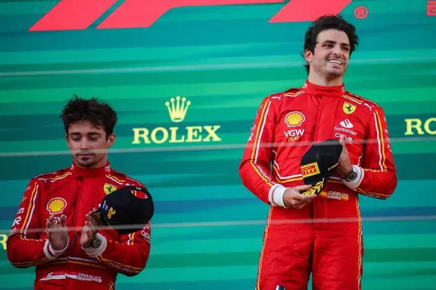 Leclerc y Carlos Sainz cuando coincidían en Ferrari. Hoy ambos tienen en duda su futuro