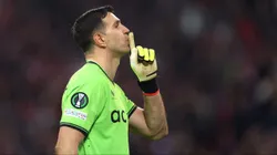El arquero tuvo un duelo personal con los hinchas franceses.