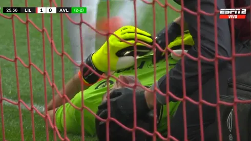 El arquero argentino salvó al Aston Villa y generó preocupación.