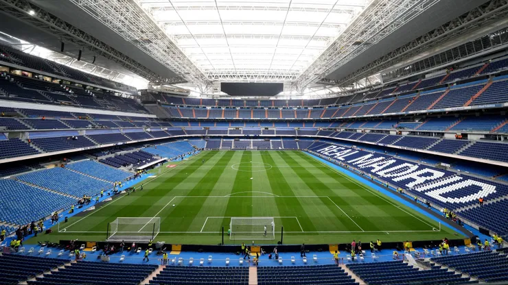 Real Madrid recibirá al Barcelona este domingo.