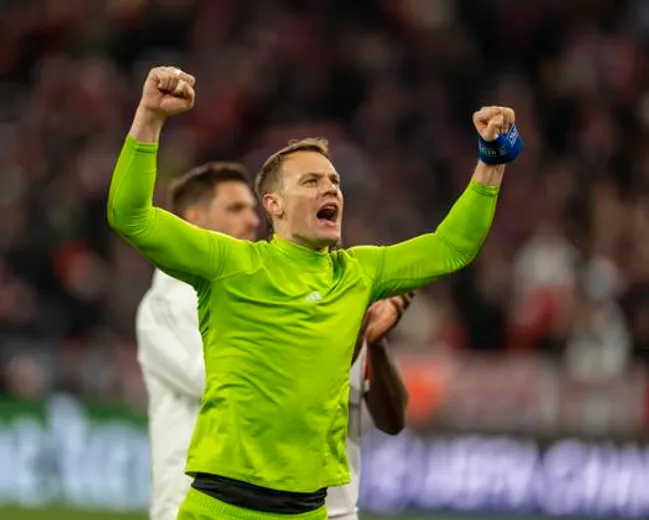 Manuel Neuer escribió su nombre en la historia de la Champions League.