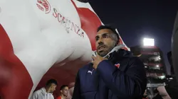 Carlos Tevez fue dado de alta tras ser internado por un dolor en el pecho