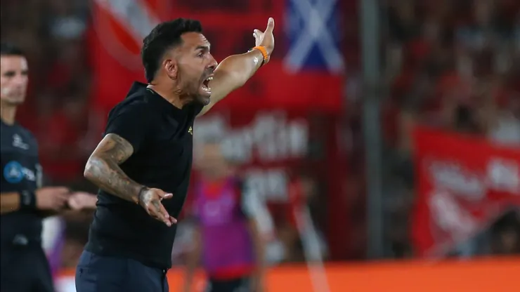 Se define el futuro del entrenador en Independiente.