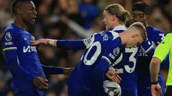 Hubo pelea por patear el penal en Chelsea