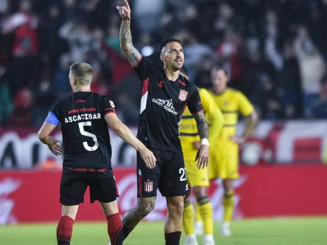 VIDEO | "¿Entrás para ganarlo?": la inédita charla entre Javier Correa y el 4° árbitro del Estudiantes - Boca