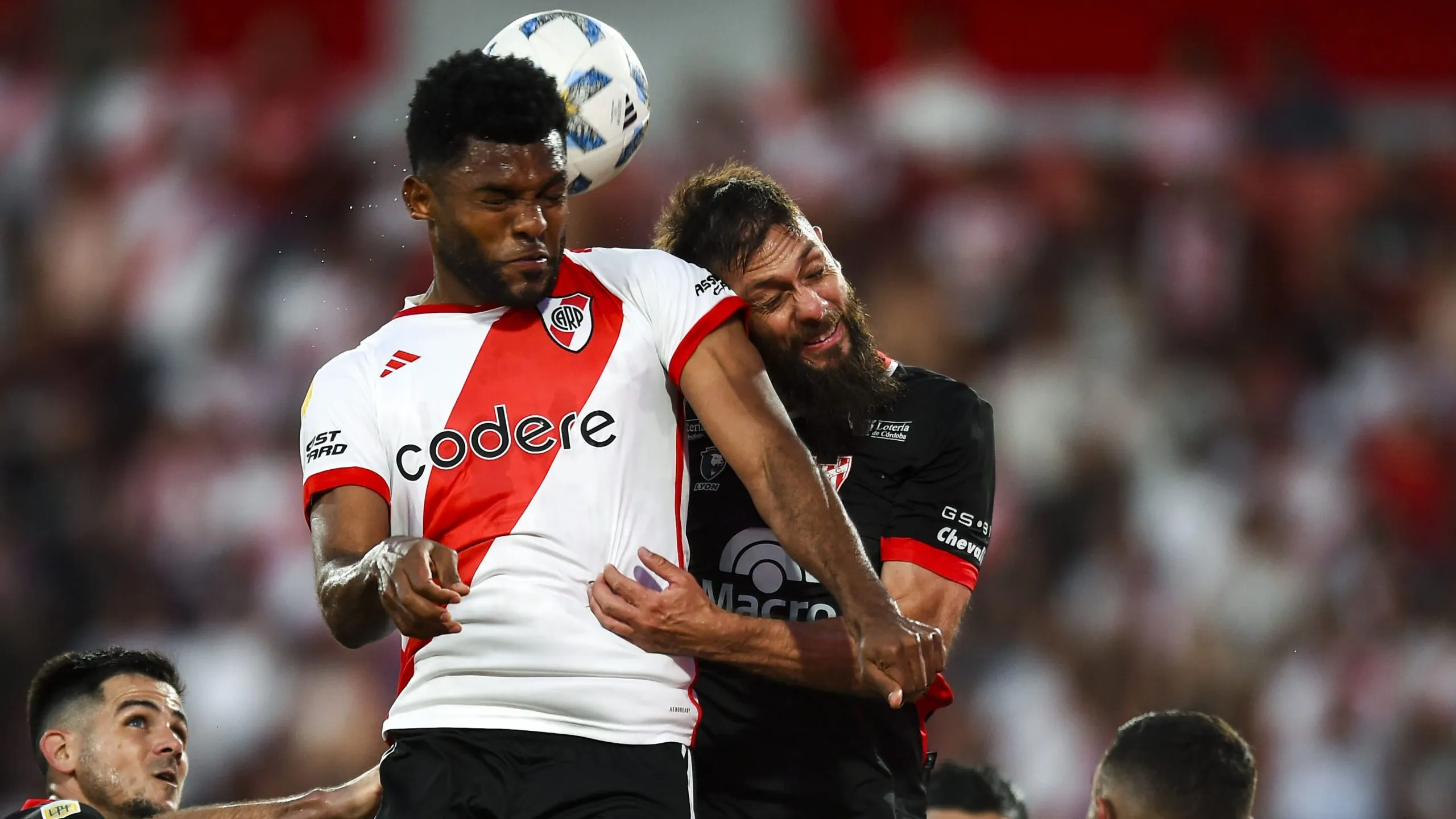 Instituto ya sabe lo que es complicar al River de Demichelis. (Foto: Getty)