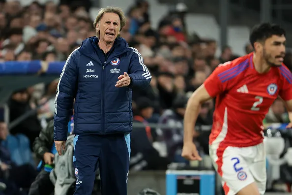 Ricardo Gareca durante el amistoso ante Francia.