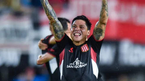 El festejo de Enzo Pérez tras el triunfo de Estudiantes ante Boca.