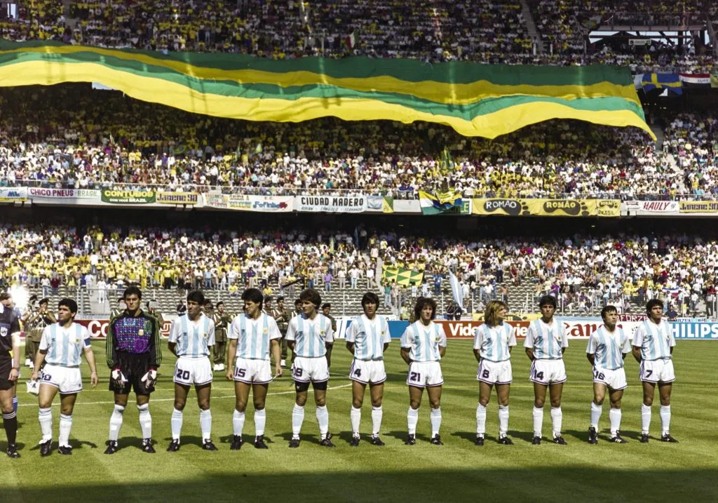 Los once de Argentina que lograron la hazaña contra Brasil en Italia 90. (Foto: IMAGO).