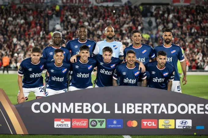 Nacional cayó 2-0 ante River en su visita al Monumental.