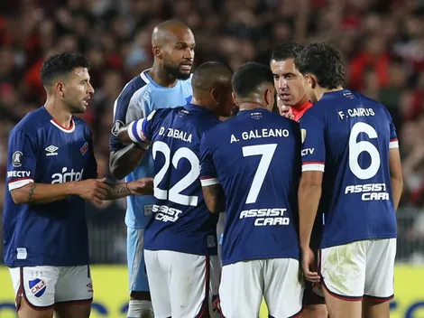 Los audios del VAR de la polémica doble mano en el área de River contra Nacional