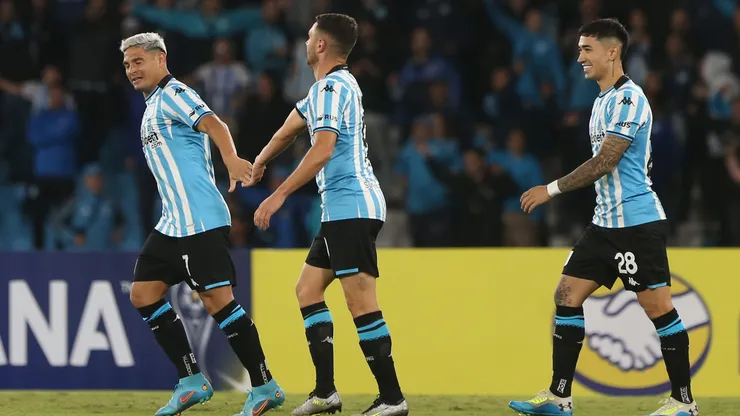 Con un show de Maravilla Martínez, Racing aplastó a Bragantino y es líder en la Sudamericana