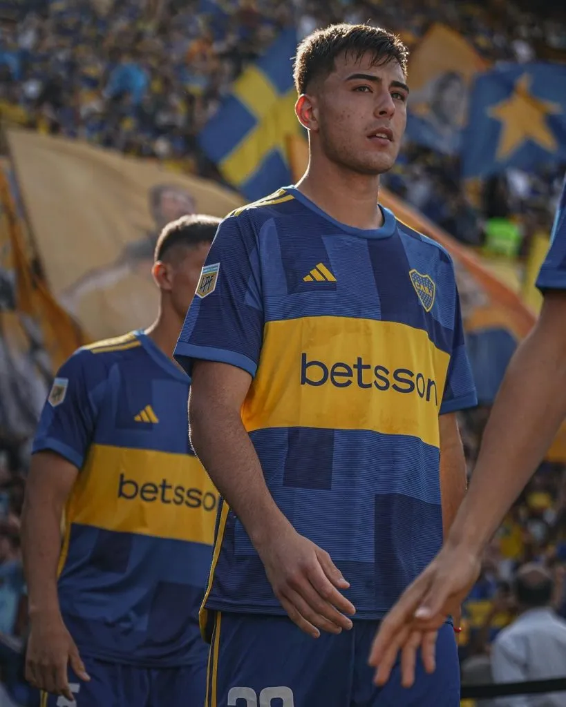 Aaron Anselmino, la joya de Boca en la defensa.