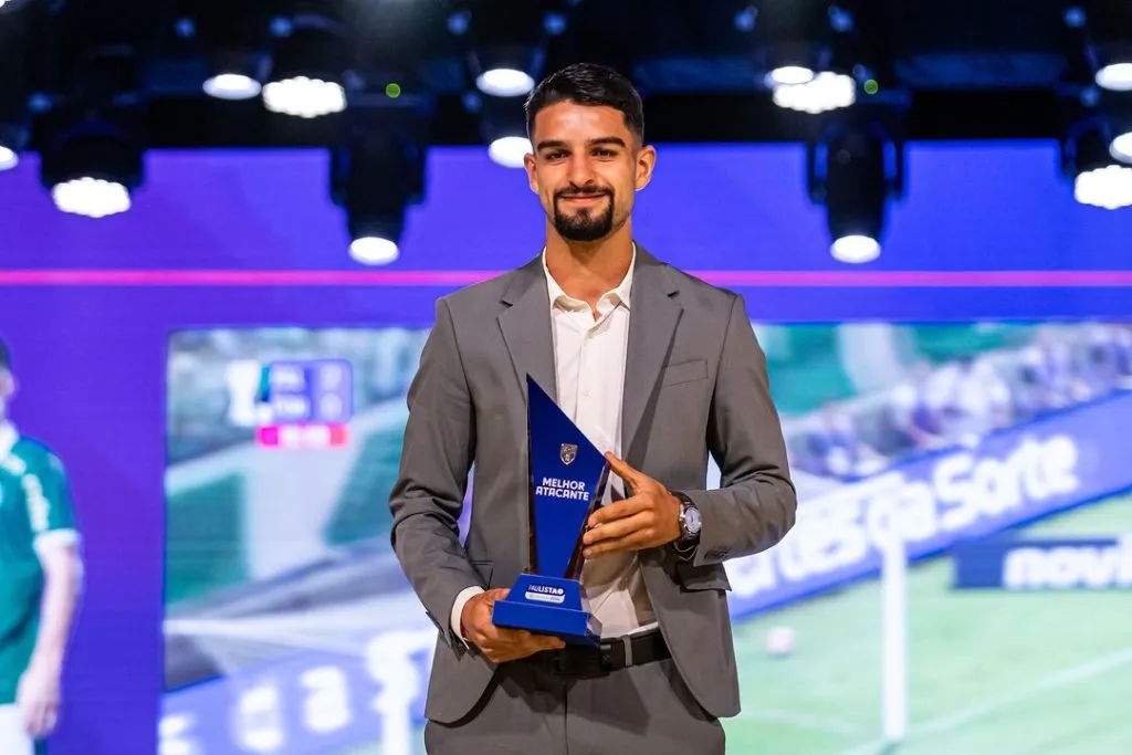 El Flaco López ganó el premio a mejor atacante del Brasileirao. (Foto: João Loureiro e Jhony Inácio/Ag. Paulistão).