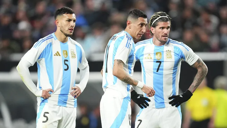 Paredes reveló detalles de cómo fueron los días de Di María tras la amenaza a su familia