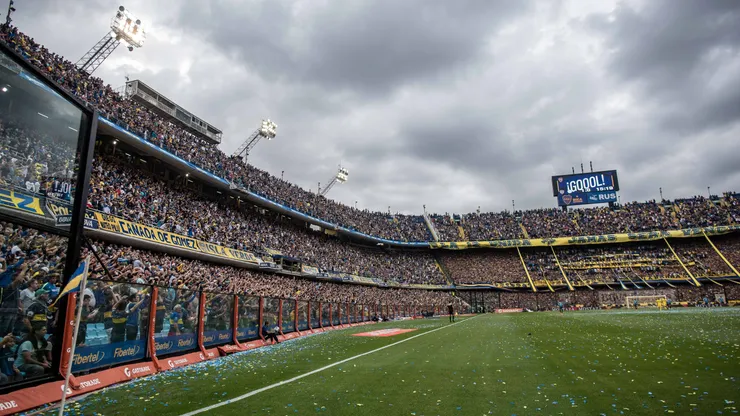 Cielo cubierto en La Bombonera para la noche de copa. (Foto: IMAGO)