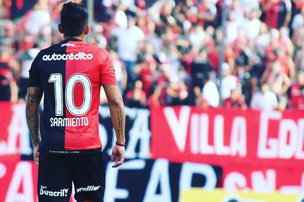 Sarmiento, la 10 y Newell’s, un amor. Foto Archivo.