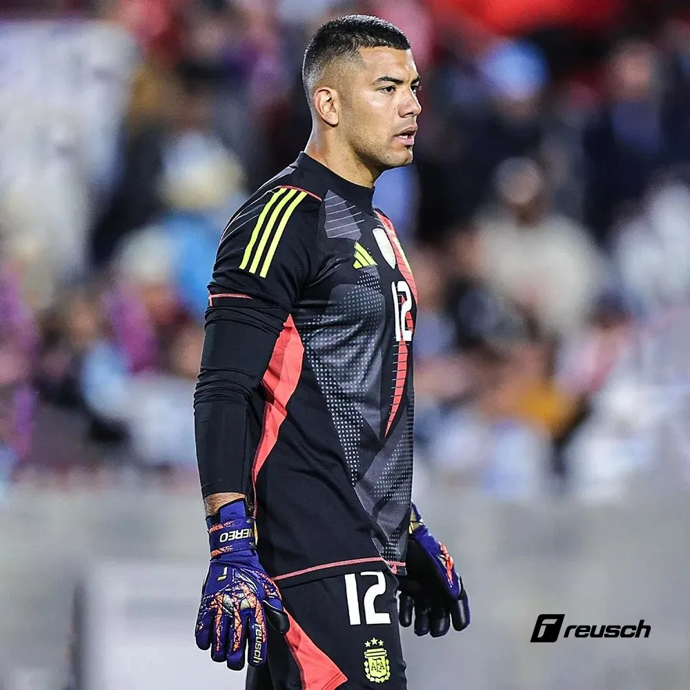 Walter Benítez le ganaría la pulseada a Gerónimo Rulli. (Foto: Instagram).