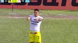 El festejo con dedicatoria de Brian Fernández tras el gol.