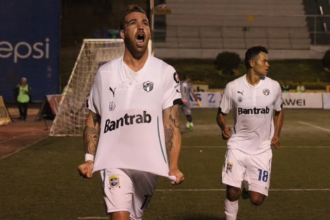 El delantero estuvo muy cerca de representar a la Selección de Guatemala.