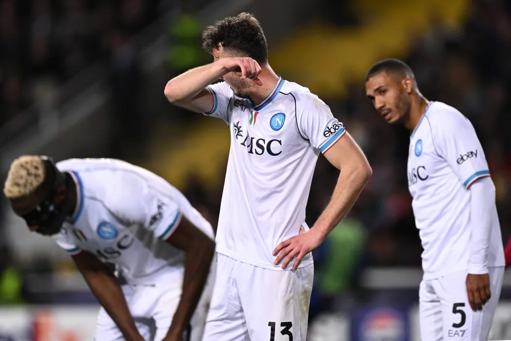 Napoli no levanta cabeza esta temporada. Perdió la Supercopa de Italia contra Inter, quedó fuera de la Champions y está octavo en la liga.