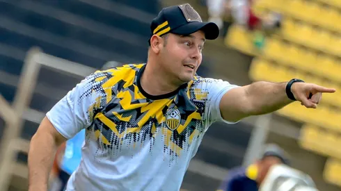 Eduardo Saragó, entrenador de Deportivo Táchira.
