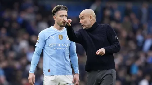 Guardiola y Jack Grealish: la escena que causó críticas en Inglaterra durante el fin de semana