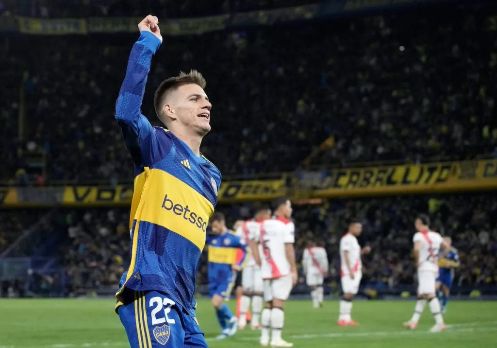 Kevin Zenón festejando su gol. (Foto: Prensa Boca)