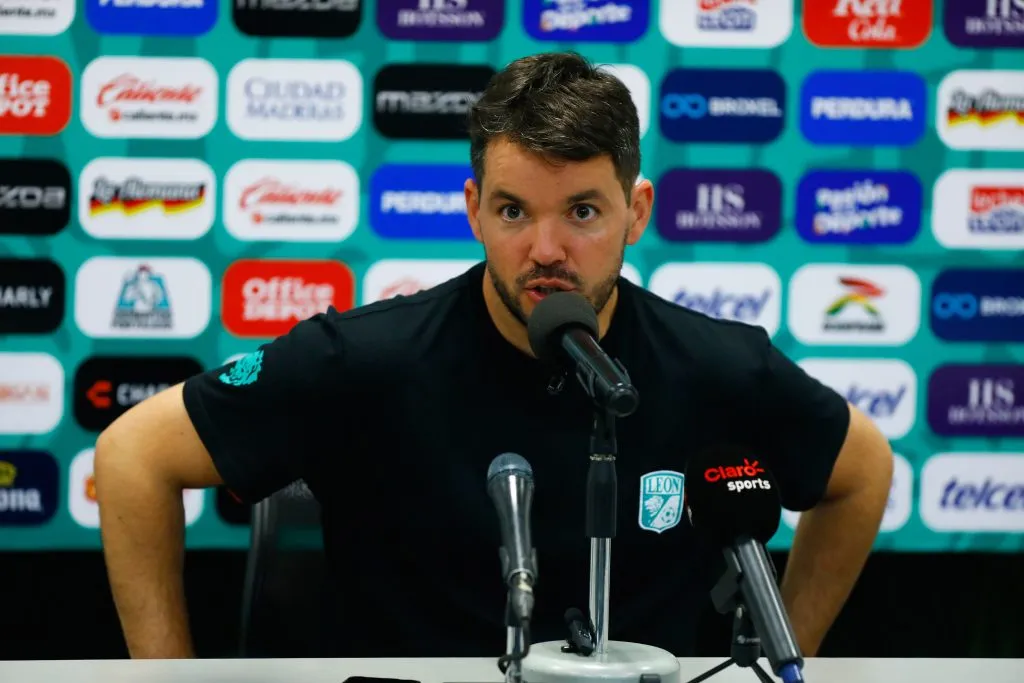 Larcamón habría frenado su llegada a Independiente.